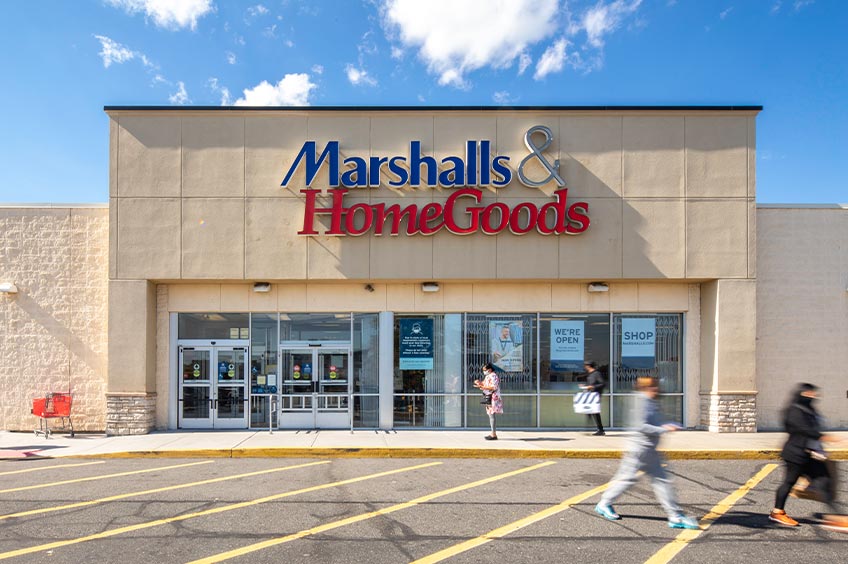 Marshalls - HomeGoods storefront at Hudson Mall shopping center.