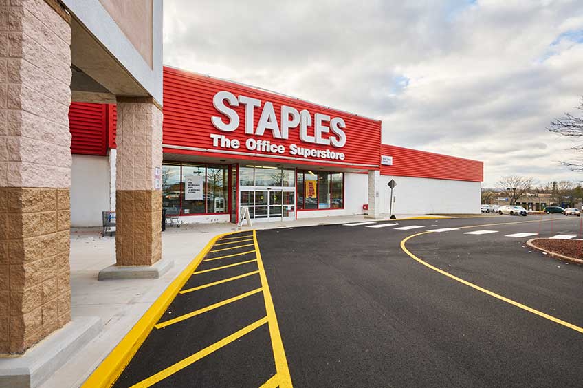 Staples storefront at Newington Commons shopping center.