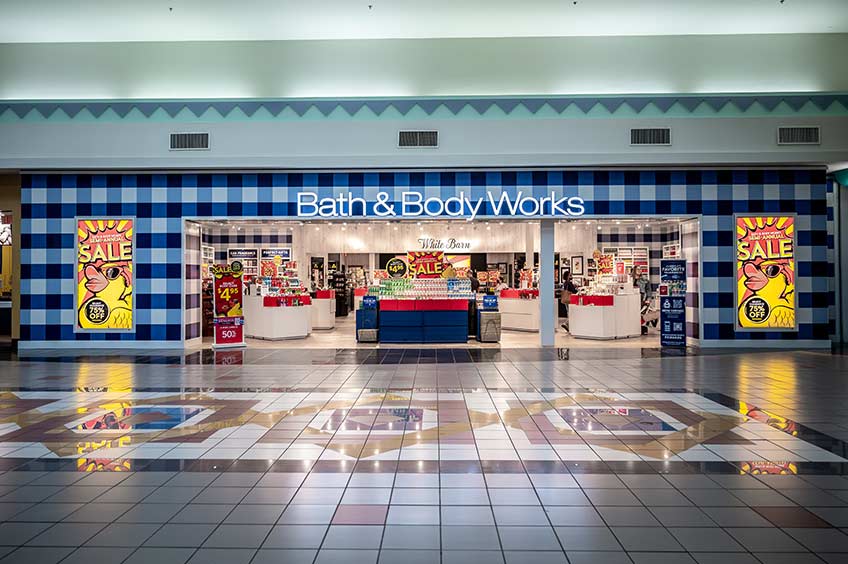 Interior view of Shops at Caguas shopping mall.