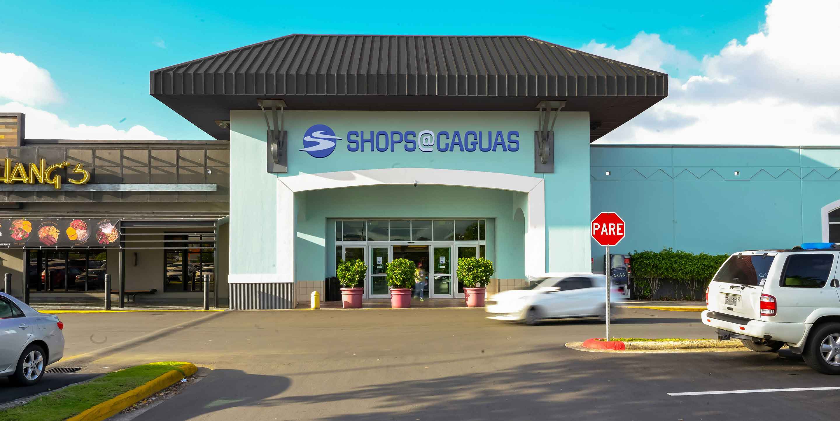 Image of Shops at Caguas shopping center.