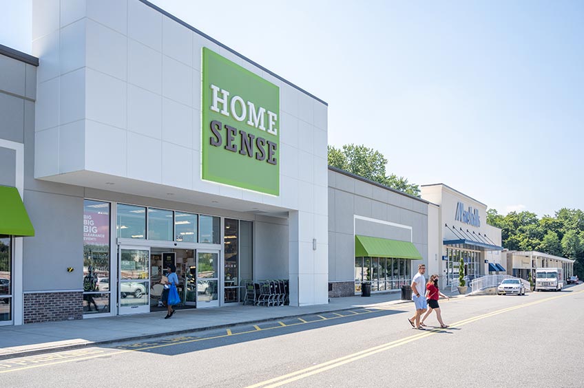 Storefront at Yonkers Gateway Center shopping center.