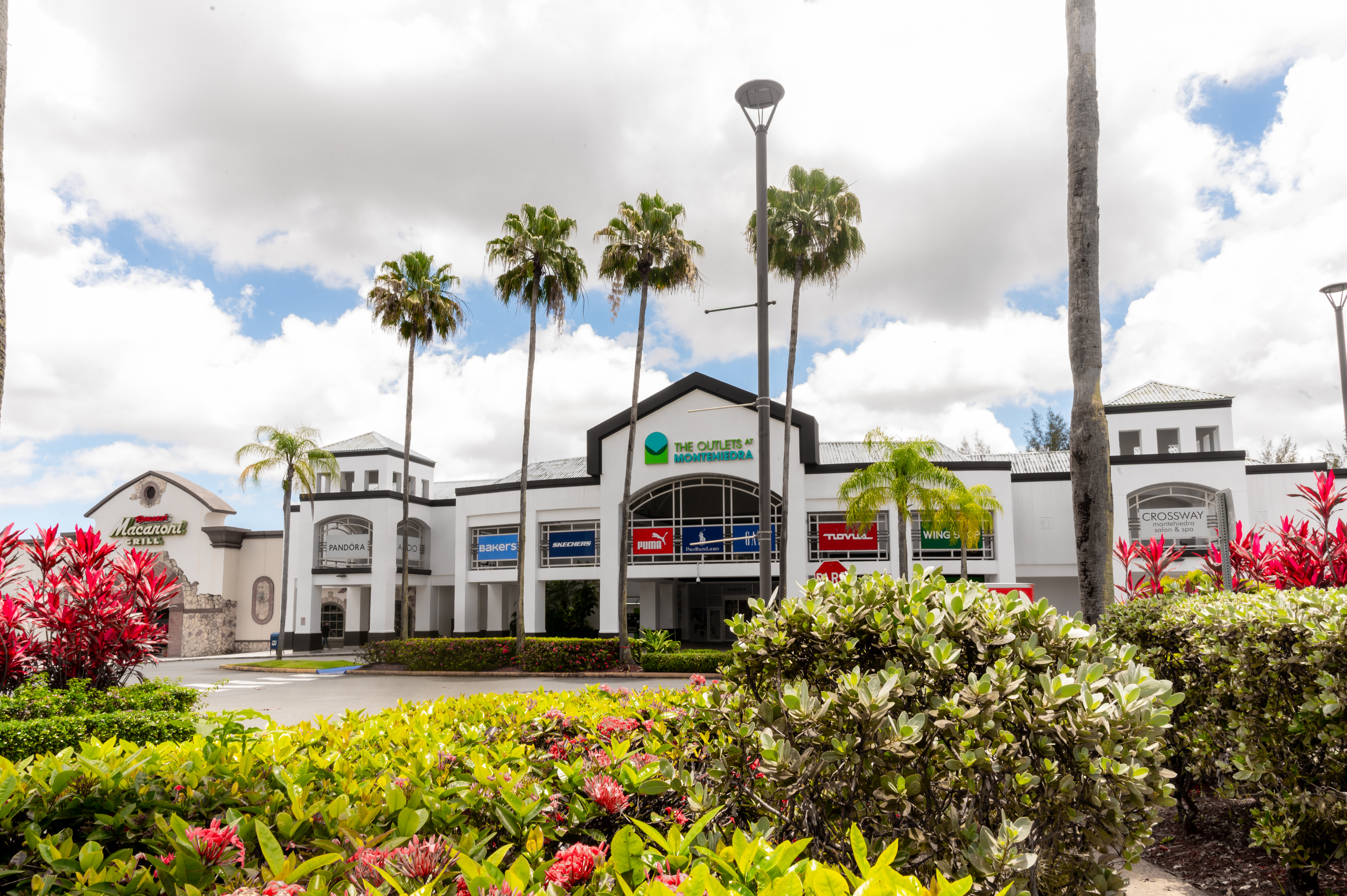 Outlets at Montehiedra Entrance