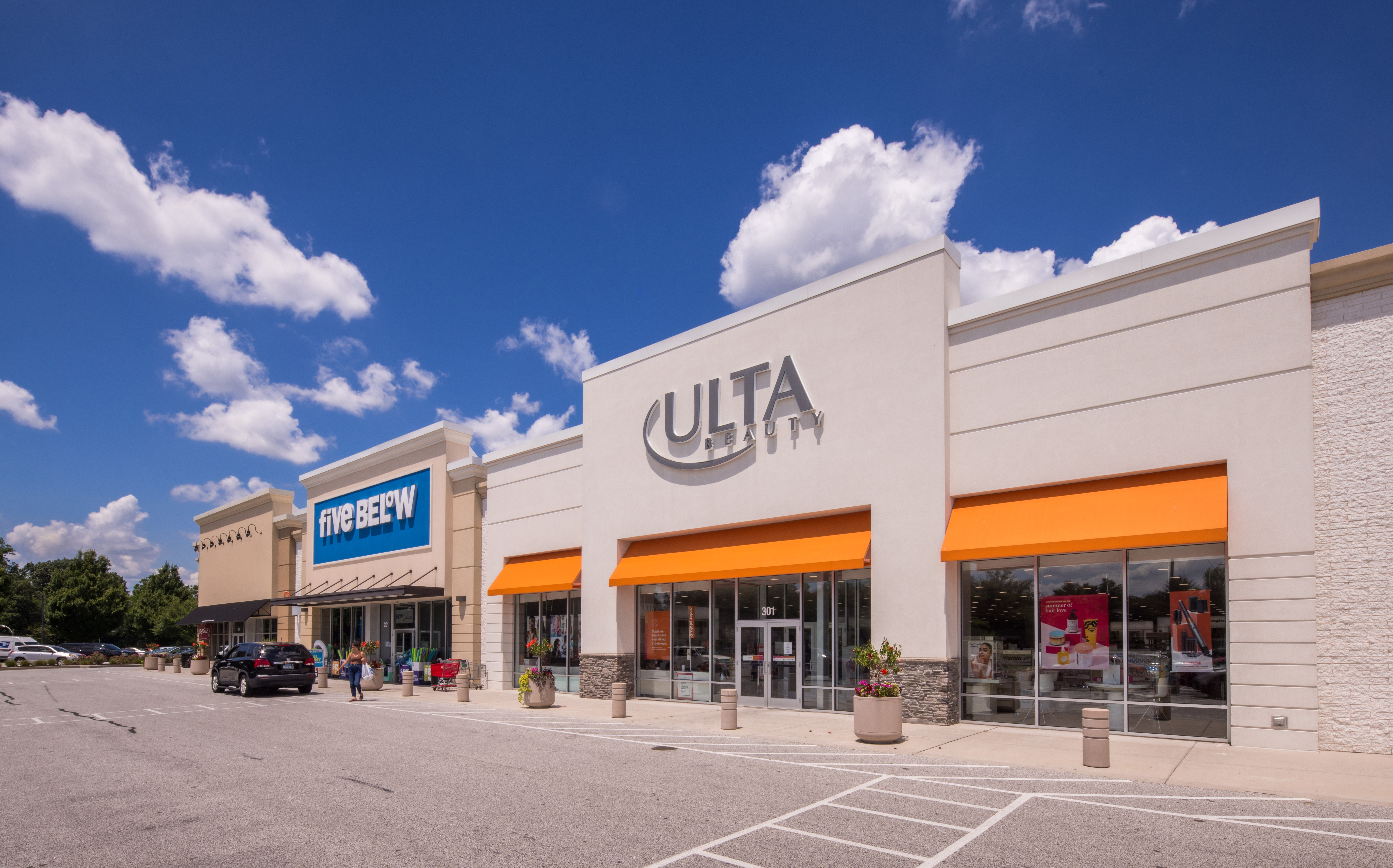 ground view of ulta at goucher commons