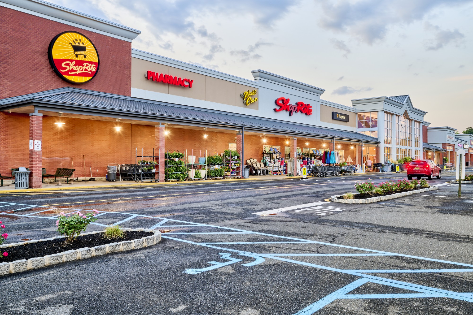 ShopRite at Brick Commons
