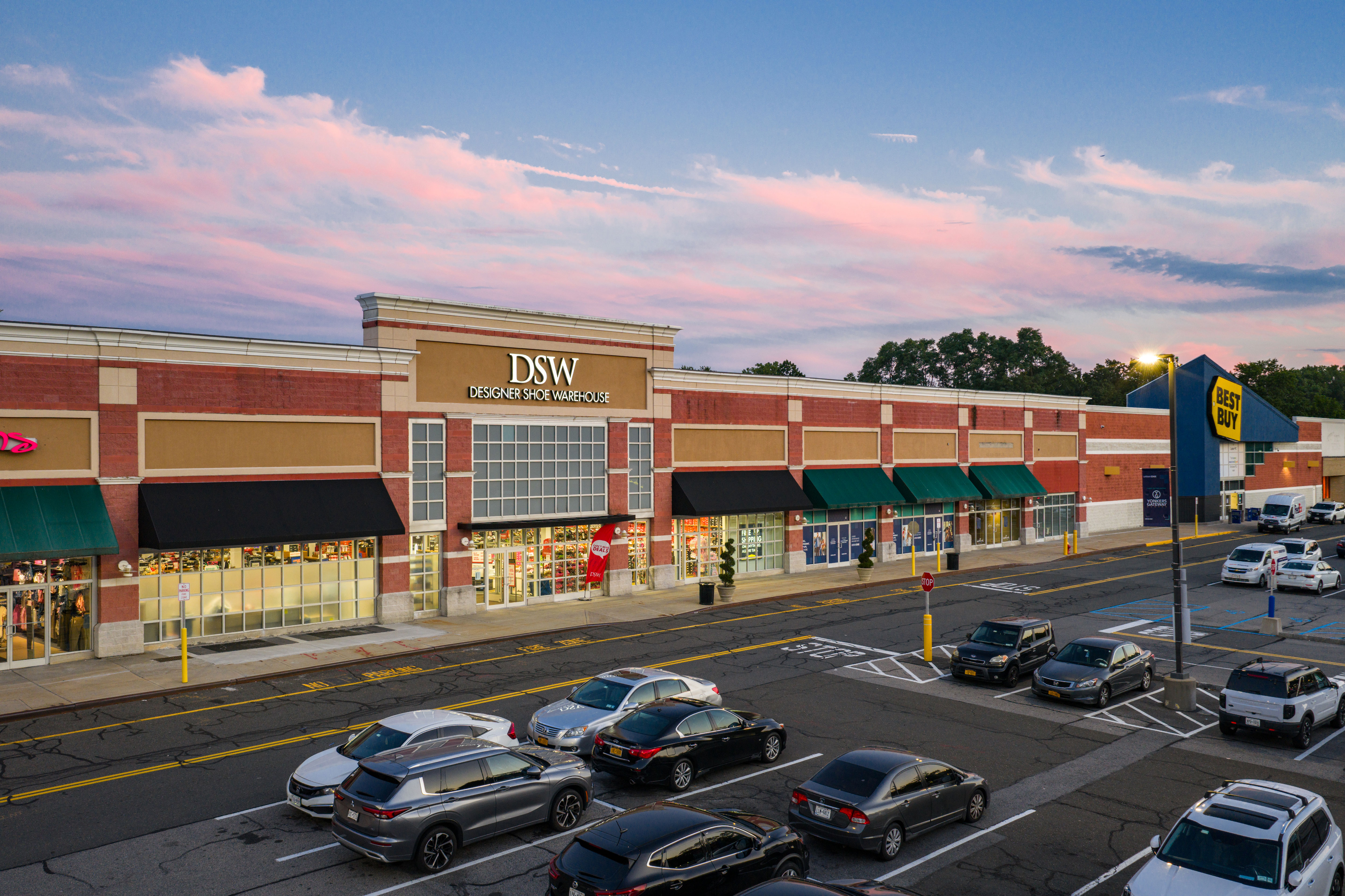 DSW at Yonkers Gateway Center