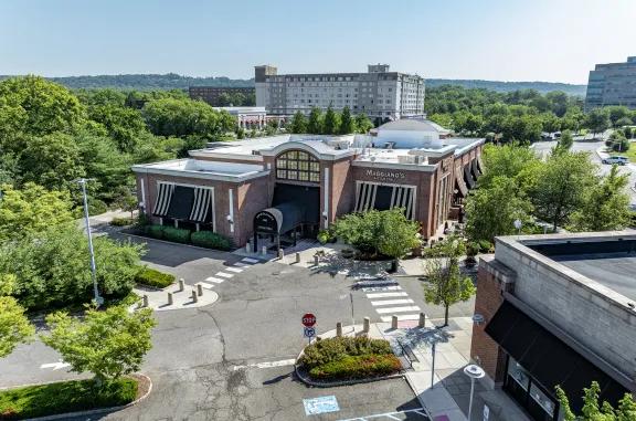 Maggiano's at The Village at Bridgewater Commons