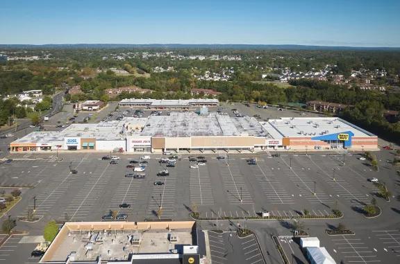 aerial of the Plaza at Woodbridge