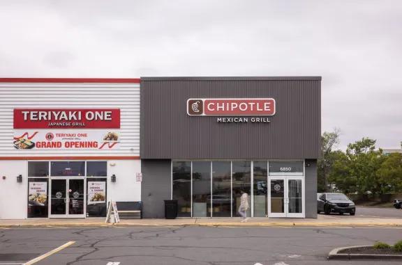 Chipotle at Stelton Commons