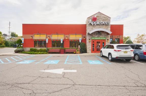 Applebees at Tonnelle Commons